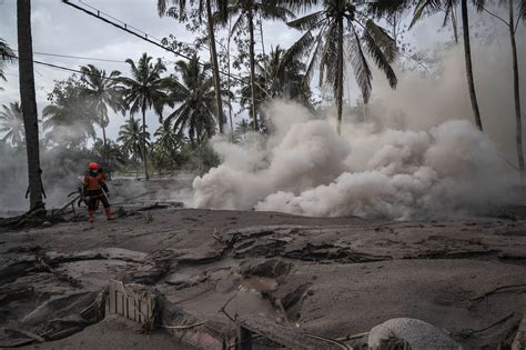 deadly explosion in indonesia